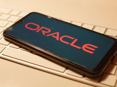 Oracle: Investasi Terbaik di Era Megatrend AI dengan Backlog Kontrak Fantastis