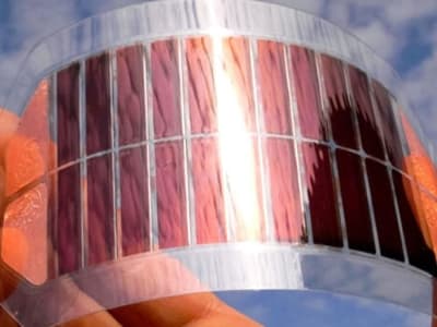 Inovasi Molekuler Baru Membuat Sel Surya dan Sensor Cahaya Menjadi Satu Perangkat