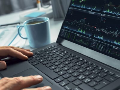 Capstone Tutup Kantor Hong Kong, Tantangan Berat Hedge Fund Baru di Asia