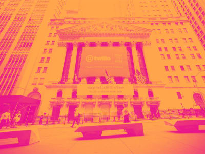 Memilih Perusahaan dengan Arus Kas Sehat dan Investasi Bijak untuk Masa Depan