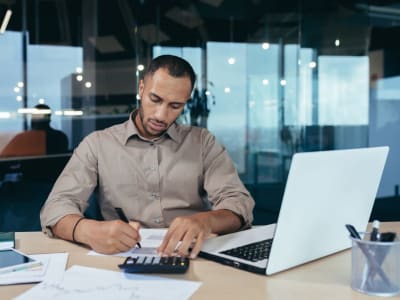 Strategi ETF Sederhana untuk Capai 1 Juta Dolar Tabungan Pensiun