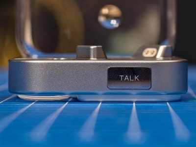 Earbuds Nothing Ear 3 dengan Super Mic di Casing: Solusi Mikrofon Lebih Baik tapi Ada Kekurangan