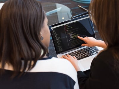 Saham Eightco Holdings Menanjak Berkat Investasi Besar di Worldcoin dan Teknologi AI