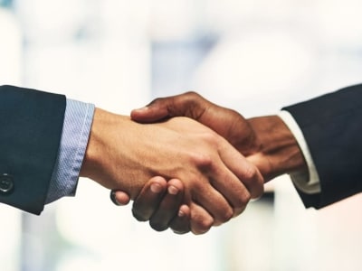 Robo.ai dan JW Group Luncurkan Usaha Patungan Kendaraan Hijau di UAE