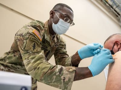 Pemotongan Dana Riset Vaksin mRNA AS: Ancaman dan Harapan di Tengah Krisis