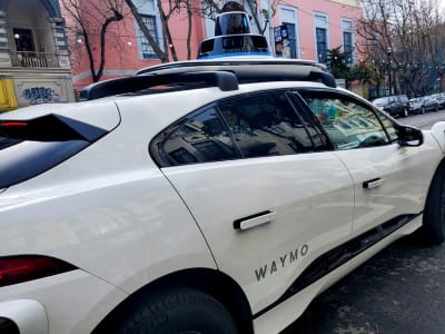 Waymo Luncurkan Program Robotaxi Khusus untuk Perusahaan di 5 Kota Besar AS
