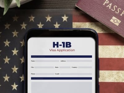 Dampak Besar Kenaikan Biaya Visa H-1B bagi Riset dan Pendidikan AS