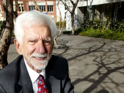 Kecanduan HP di Indonesia: Realita, Fakta, dan Cara Mengatasinya