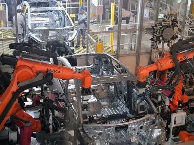 China Kuasai Dunia dengan Instalasi Robot Terbanyak di Pabrik