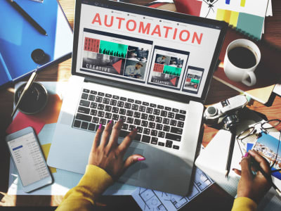 Mengapa UiPath Bisa Jadi Investasi AI yang Menjanjikan di Tengah Turunnya Harga Saham