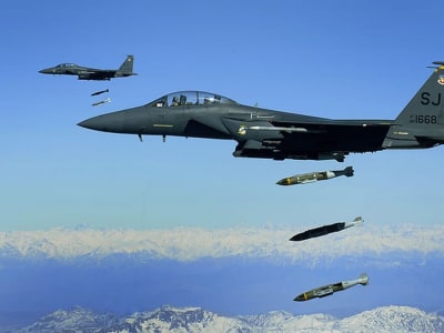 AS Siap Luncurkan Serangan Udara ke Laboratorium Narkoba di Venezuela