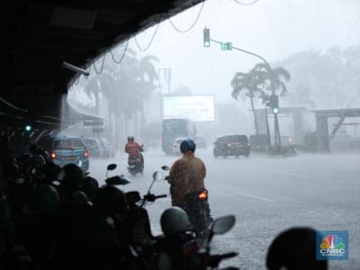 BMKG Peringatkan Cuaca Ekstrem: Hujan Lebat dan Angin Kencang Melanda Indonesia
