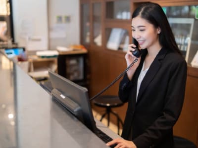 Hospitality Associates Tingkatkan Pelayanan Hotel dengan Teknologi AI Komunikasi