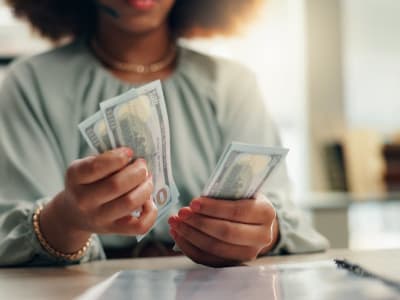 Panduan Investasi ETF Pertumbuhan: Cara Cerdas Mengikuti Tren AI dan Teknologi