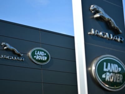 Pemerintah Inggris Beri Pinjaman Rp27 Triliun untuk Jaguar Land Rover Setelah Serangan Siber