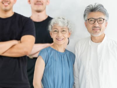 Pria Berotot Jadi 'Anak Sewa' Lindungi Lansia di China, Tren Membesar