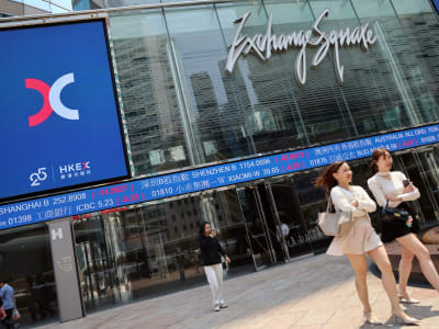 Hong Kong Kuasai Peringkat IPO Dunia di 2025 dengan Lonjakan Dana Besar