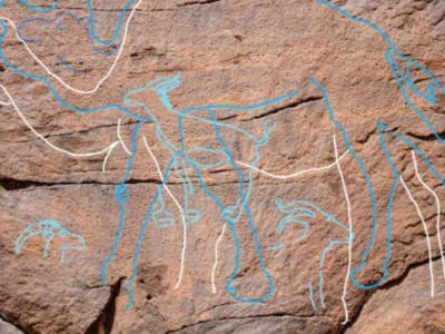 Seni Batu Unta 12.000 Tahun Ungkap Rahasia Manusia Purba Gurun Nefud