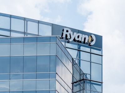 Ryan dan Dhruva Advisors Resmi Kerjasama Perluas Layanan Pajak Global