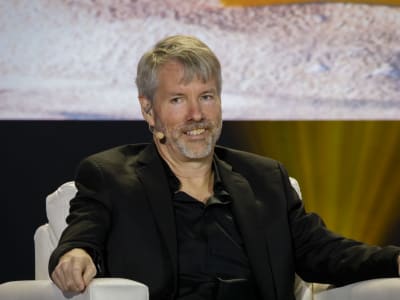 Strategy Inc. Bebas Pajak Minimum AS, Saham Bitcoin Naik Tajam