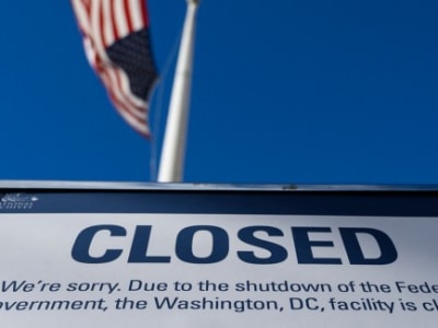 Penutupan Pemerintah AS Hentikan Riset, Trump Dorong Pemecatan Massal