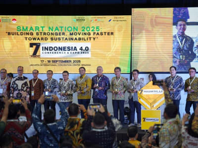 Telkomsel Raih Penghargaan dengan Inovasi 5G in The Box untuk Industri