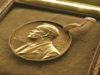 Perbandingan Nobel dan Hadiah Ilmiah Baru: Siapa yang Lebih Unggul?