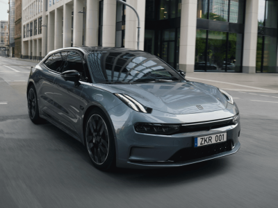 Zeekr 001 2024 Hadir dengan Performa Tinggi dan Teknologi Pengisian Super Cepat