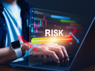 Dari Modal 5 Ribu Jadi Miliaran: Taktik Berani Pendiri Spanx Sara Blakely