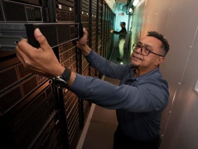 MIT Luncurkan TX-GAIN, Superkomputer AI Terkuat di Universitas AS