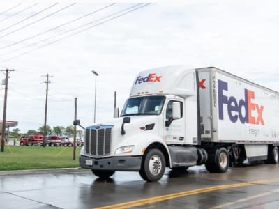 FedEx Lengkapi Tim Kepemimpinan untuk Lepasnya Unit FedEx Freight