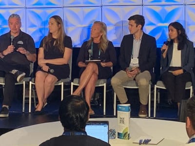 Prediksi 2026: Agen AI Mengubah Cara Kerja Penasihat Investasi