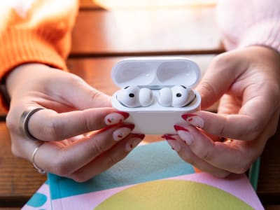 iOS 26 Hadirkan Fitur Baru Agar Audio Tetap di Headphone Saat Mobil Dinyalakan