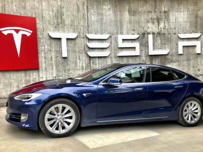 Tesla dan Ambisi Triliunan Dolar dalam Masa Depan AI dan Kendaraan Listrik