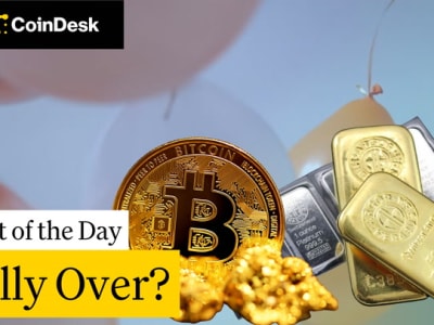 Penolakan Rally Bitcoin dan Penurunan Logam Mulia Jadi Perhatian Pasar