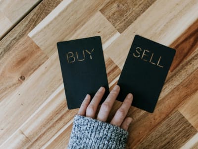 Bitcoin Berjuang di Zona Koreksi Saat ETF dan Emas Menarik Minat Investor