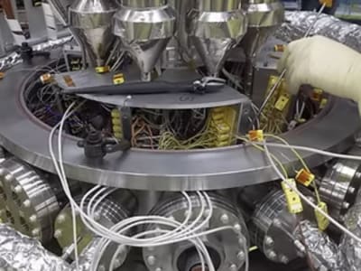 Perusahaan Texas Uji Reaktor Nuklir Mikro di Satelit untuk Misi Luar Angkasa