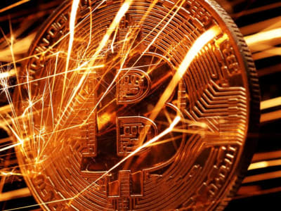 Ketegangan AS-China Buat Harga Bitcoin dan Ether Jatuh Tajam