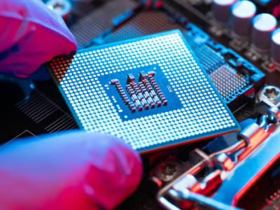 Revolusi Gelombang Fotonik: Perangkat Nonlinear yang Bisa Diprogram Ulang