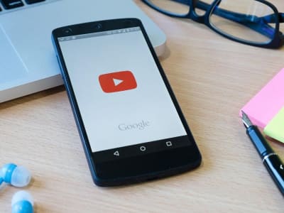 7 Alternatif YouTube Terbaik di Tahun 2025 Saat Layanan Mendadak Down