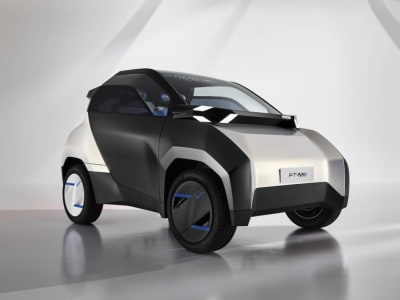 Toyota dan Mitra Kembangkan Mobil Listrik Ringan dengan Atap Surya di Inggris