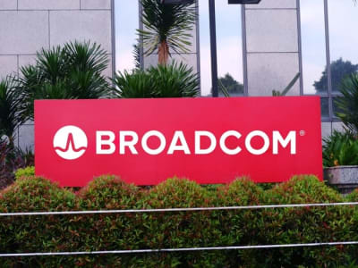 Broadcom dan OpenAI Bersatu, Apakah Saham Broadcom Masih Layak Dibeli?