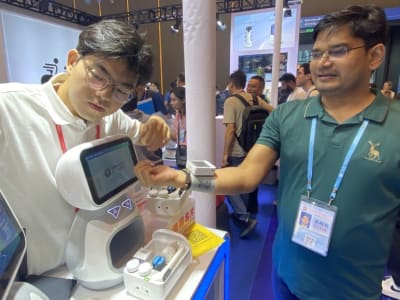 Pameran Canton Fair Tarik Banyak Pembeli Global dengan Produk Robotik Canggih