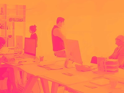 Menilik Kinerja Oxford Industries dan Saingannya di Musim Laporan Kuartal Kedua