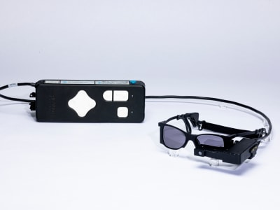 Teknologi Implan Retina dan Kacamata Pintar Pulihkan Penglihatan Pasien AMD