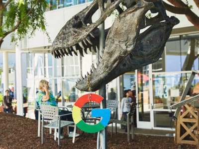 Dua Saham Teknologi Besar yang Bisa Gandakan Investasimu Lewat AI