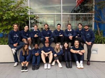 Starbridge: Solusi AI Modern untuk Mempermudah Penjualan di Sektor Publik