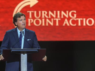 Tucker Carlson Curiga CIA di Balik Bitcoin, Komunitas Kripto Menolak Keras