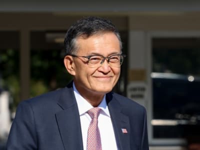 Intel Bangkit: Pendapatan Meningkat dan Investasi Besar Dorong Transformasi Perusahaan