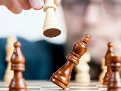 Token Hyperliquid (HYPE) Meroket Meski Belum Terdaftar di Binance atau Coinbase